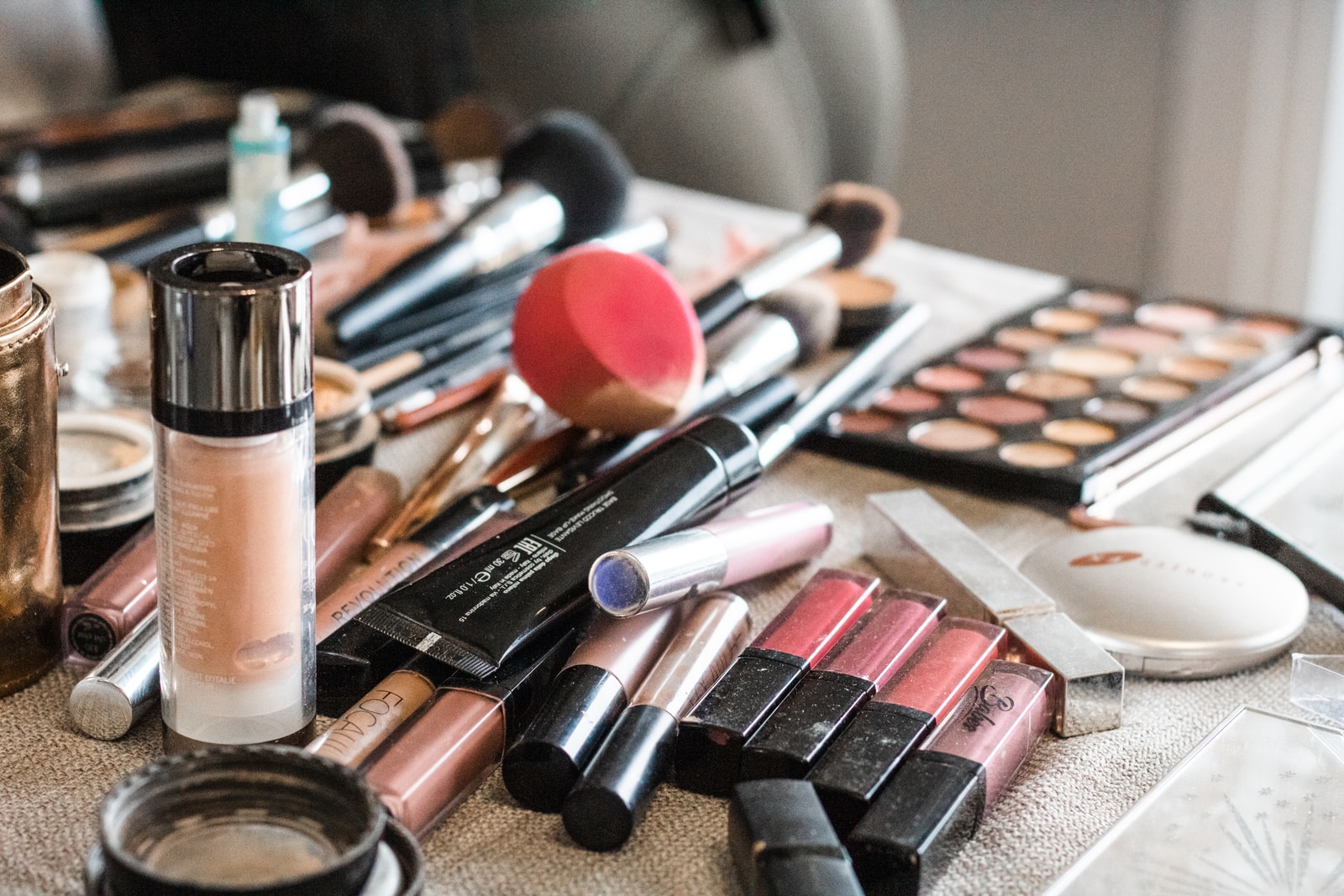 Let's make makeup